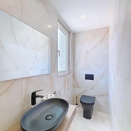 Center Of Malta Modern Sunny Penthouse In Apartment